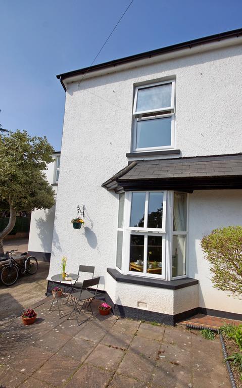 The Lychgate Hotel Caldicot Exterior foto