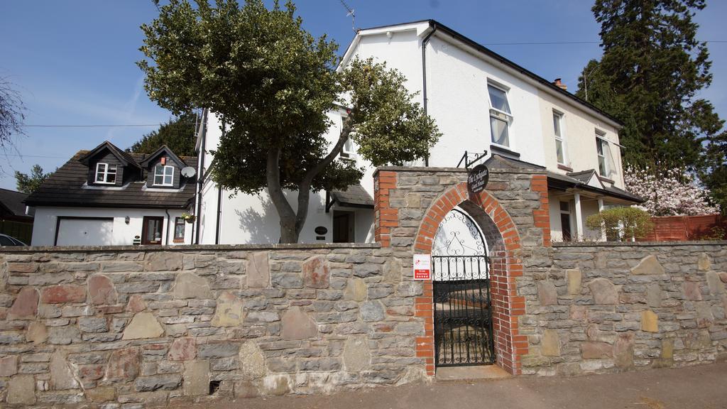 The Lychgate Hotel Caldicot Exterior foto